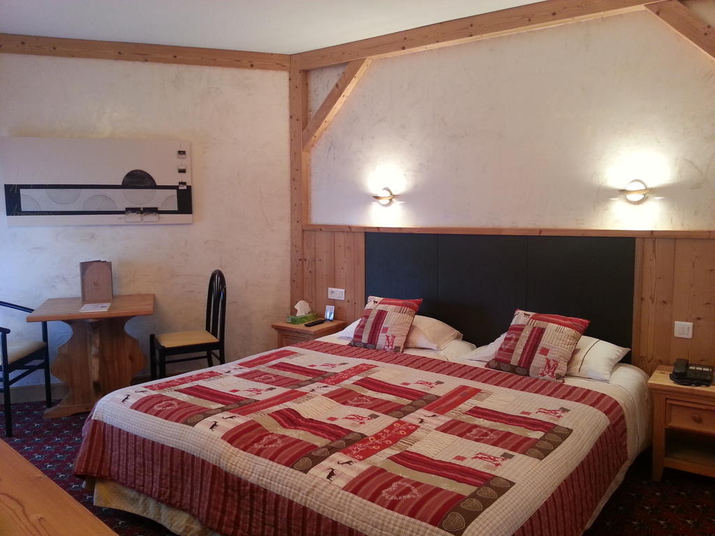 Hotel Le Littoral Évian-les-Bains Zimmer foto
